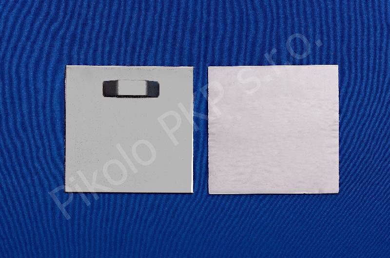 Aufhängeblech 8x8/1 cm mit Öse (selbstklebend)