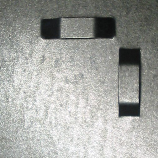 Aufhängeblech 8x8/2 cm mit zwei Ösen (selbstklebend)